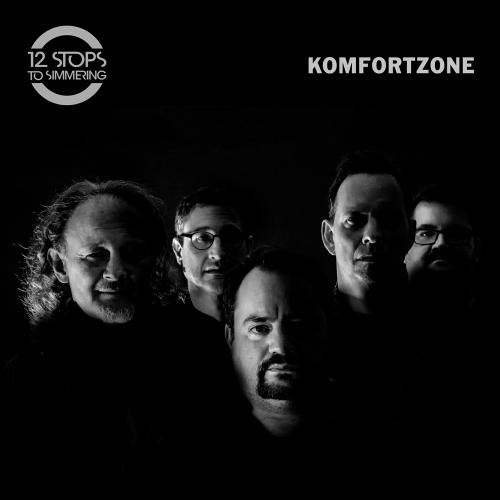 Band Gruppenfoto in schwarz weiß einseitig beleuchtet für Plattencover