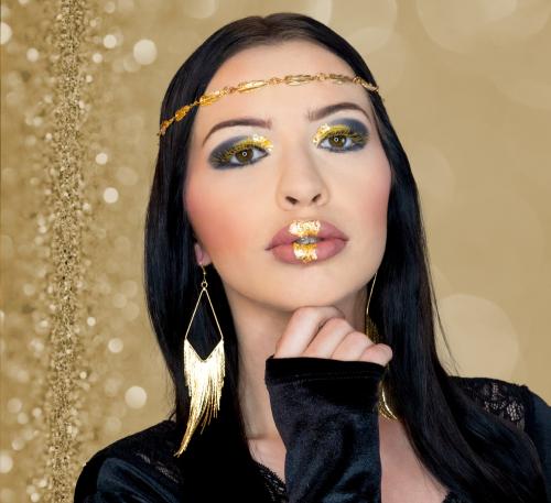 Fotoshooting in der Vienna Make-Up Academy, Prüfungsarbeit von Teinehmerin, Glamour - Gold